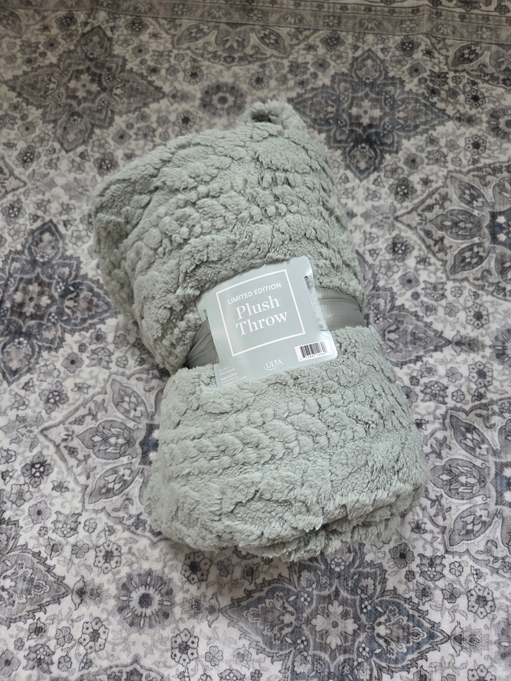 Ulta Beauty Plush Throw Blanket in Grey